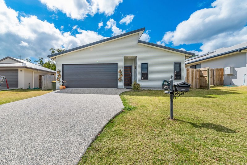 Photo - 21 Trader Crescent, Cannonvale QLD 4802 - Image 8