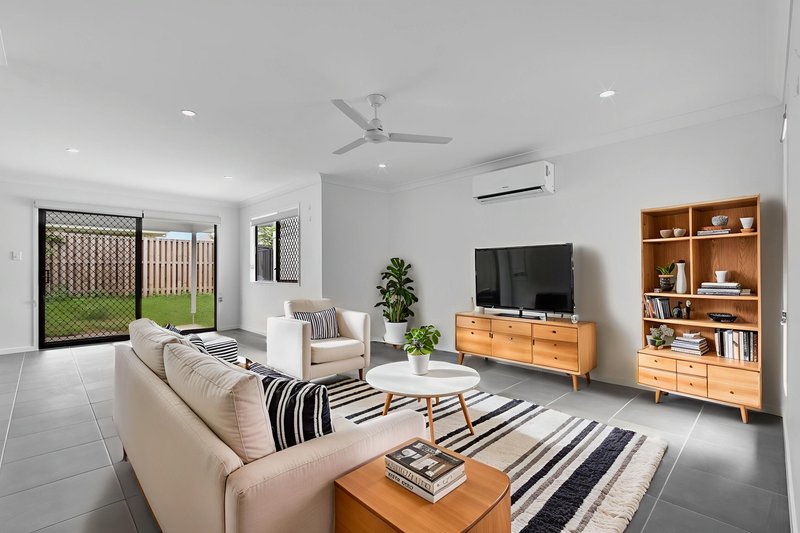 Photo - 21 Tropic Street, Morayfield QLD 4506 - Image 2