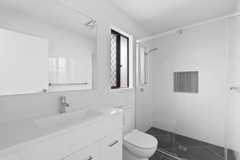 Photo - 21 Tropic Street, Morayfield QLD 4506 - Image 7