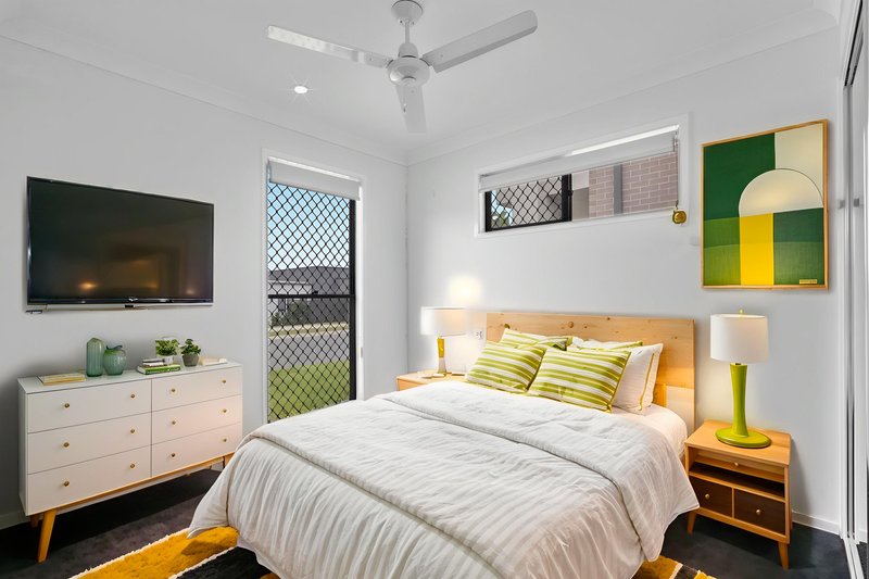 Photo - 21 Tropic Street, Morayfield QLD 4506 - Image 10