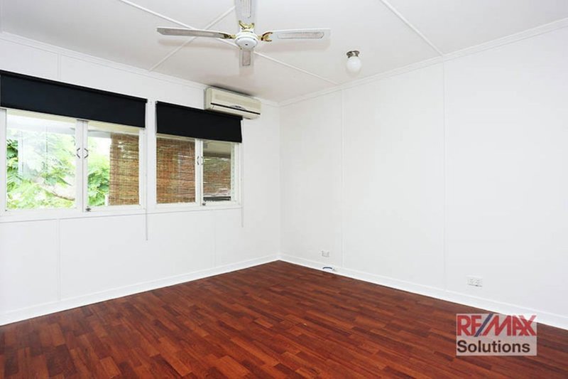 Photo - 21 Tulip Street, Lawnton QLD 4501 - Image 7