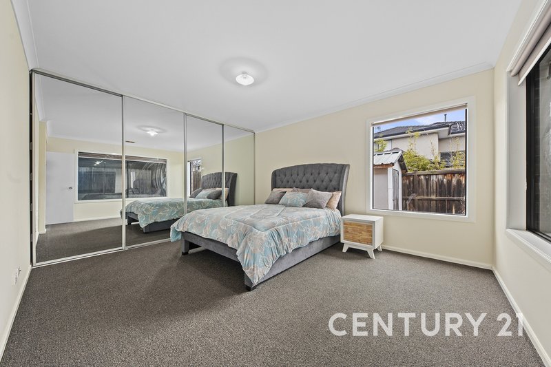 Photo - 21 Tweed Road, Clyde North VIC 3978 - Image 21