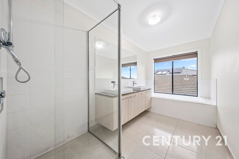 Photo - 21 Tweed Road, Clyde North VIC 3978 - Image 25