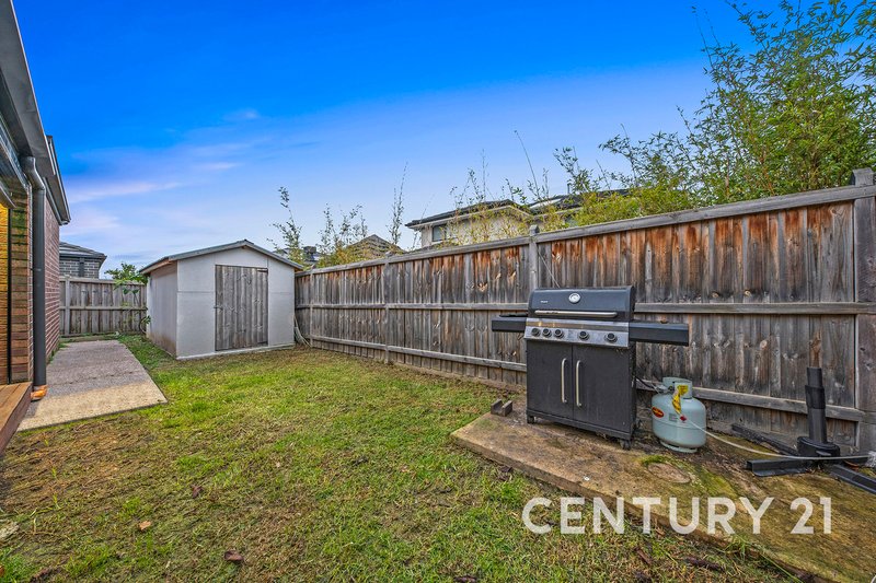 Photo - 21 Tweed Road, Clyde North VIC 3978 - Image 28