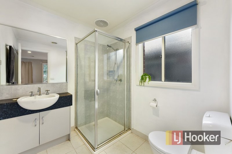 Photo - 21 Tyrell Place, Pakenham VIC 3810 - Image 12