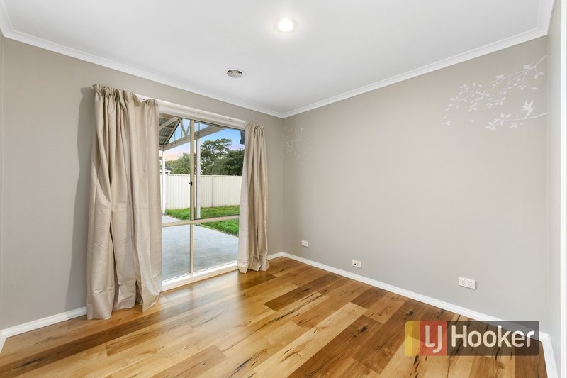 Photo - 21 Tyrell Place, Pakenham VIC 3810 - Image 14