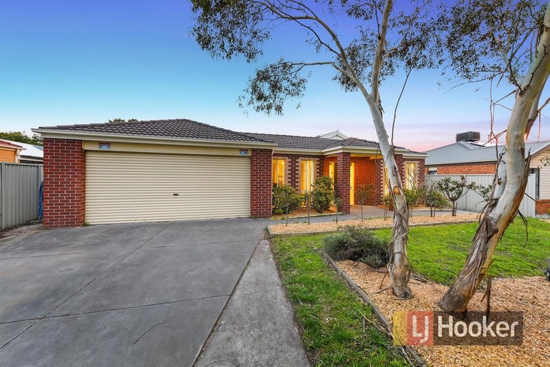 Photo - 21 Tyrell Place, Pakenham VIC 3810 - Image 16