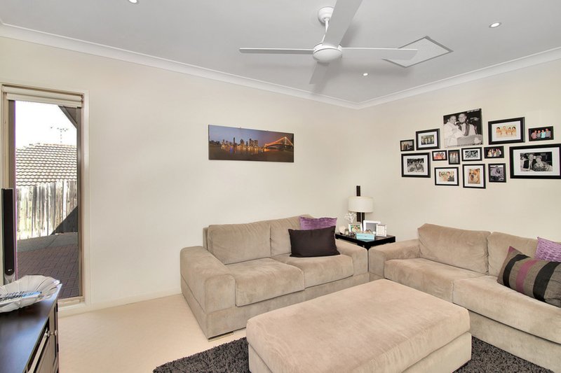 Photo - 21 Van Asch Close, Doolandella QLD 4077 - Image 4