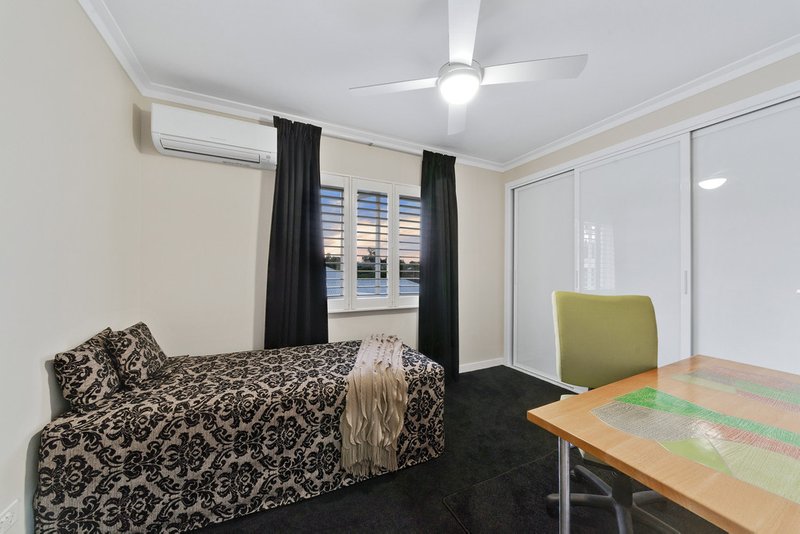 Photo - 21 Vaucluse Street, Wavell Heights QLD 4012 - Image 13