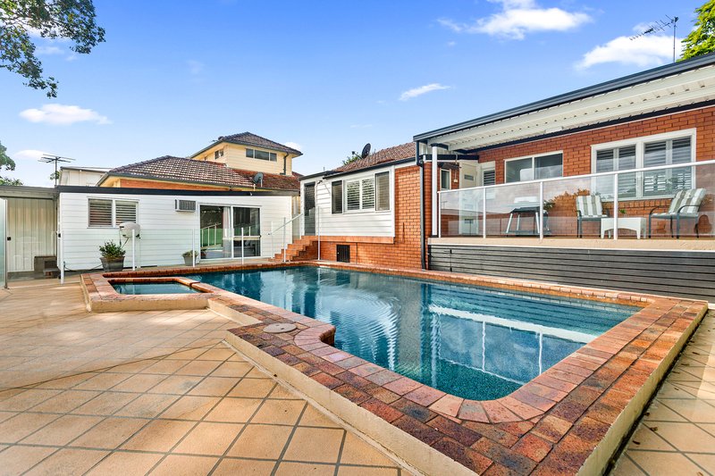Photo - 21 Ventura Avenue, Miranda NSW 2228 - Image 7