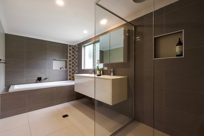 Photo - 21 Ventura Street, Sunrise Beach QLD 4567 - Image 14