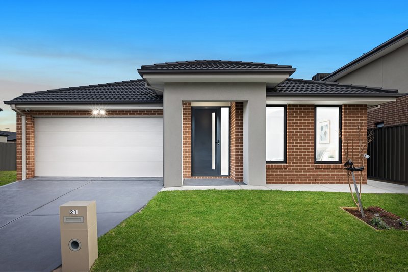 Photo - 21 Vietri Street, Berwick VIC 3806 - Image 1