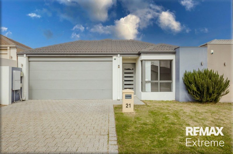 Photo - 21 Vignerons Loop, Hocking WA 6065 - Image 1