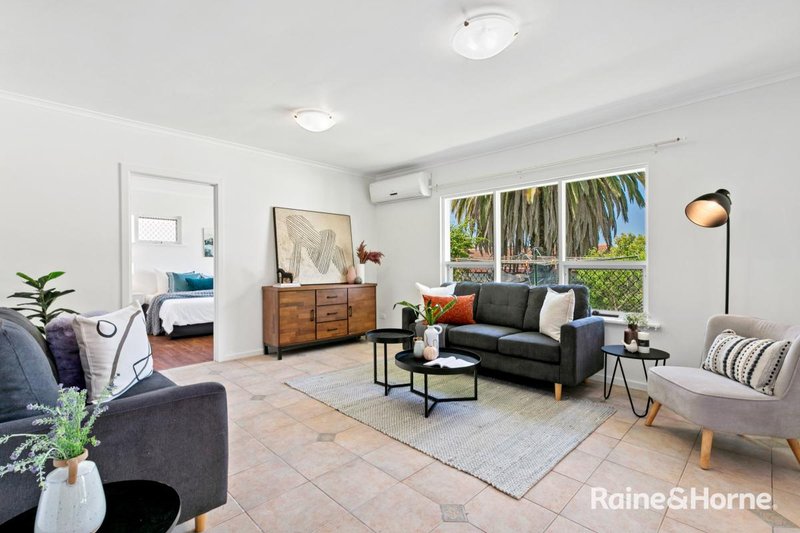 Photo - 21 Vulcan Avenue, Modbury Heights SA 5092 - Image 5