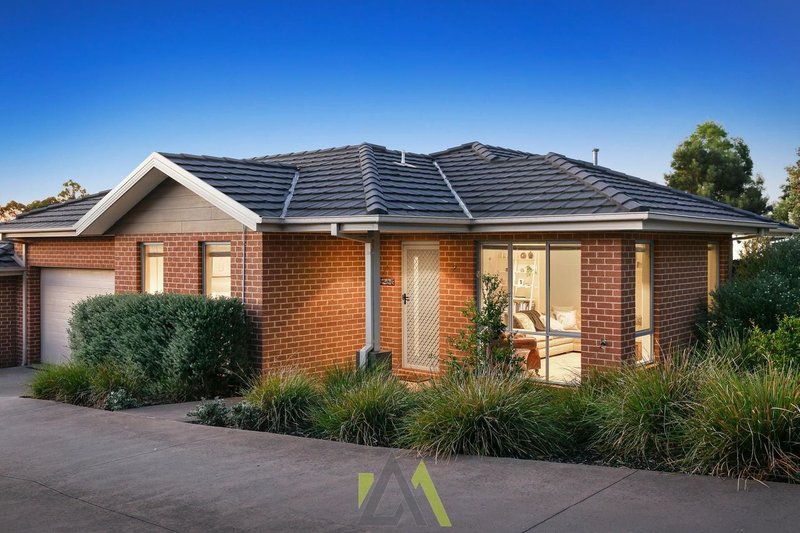 Photo - 2/1 Warrenwood Place, Langwarrin VIC 3910 - Image 2