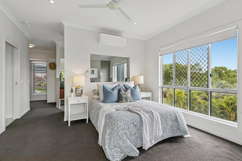 Photo - 21 Waterview Drive, Lammermoor QLD 4703 - Image 7