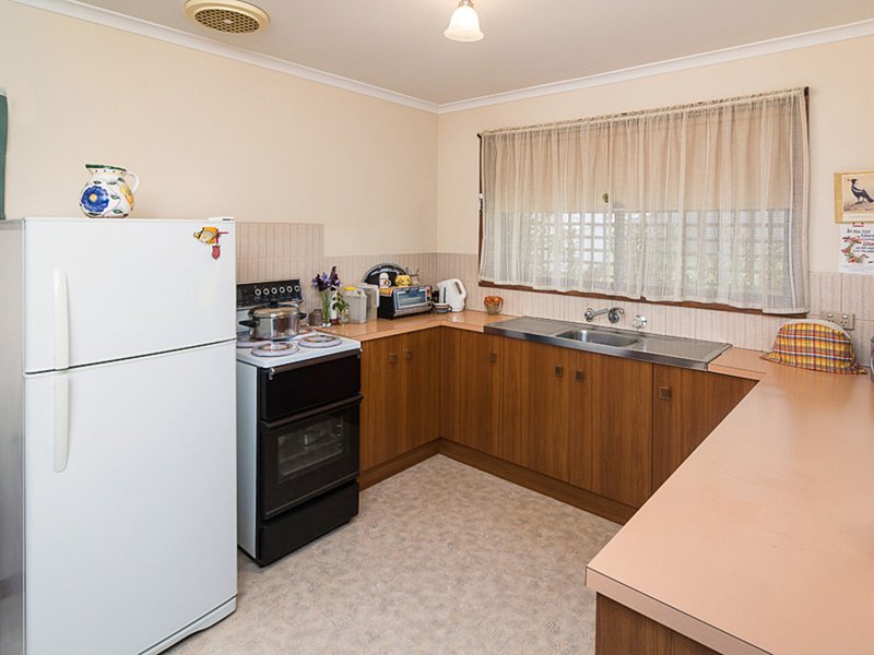 Photo - 21 Watson Street, Milang SA 5256 - Image 6