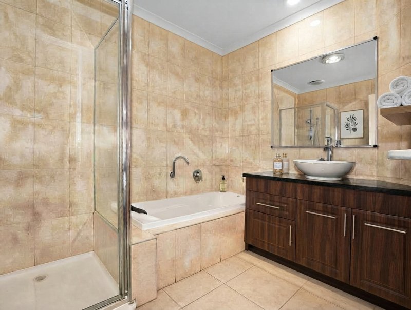 Photo - 21 Wattleview Road, Roxburgh Park VIC 3064 - Image 8