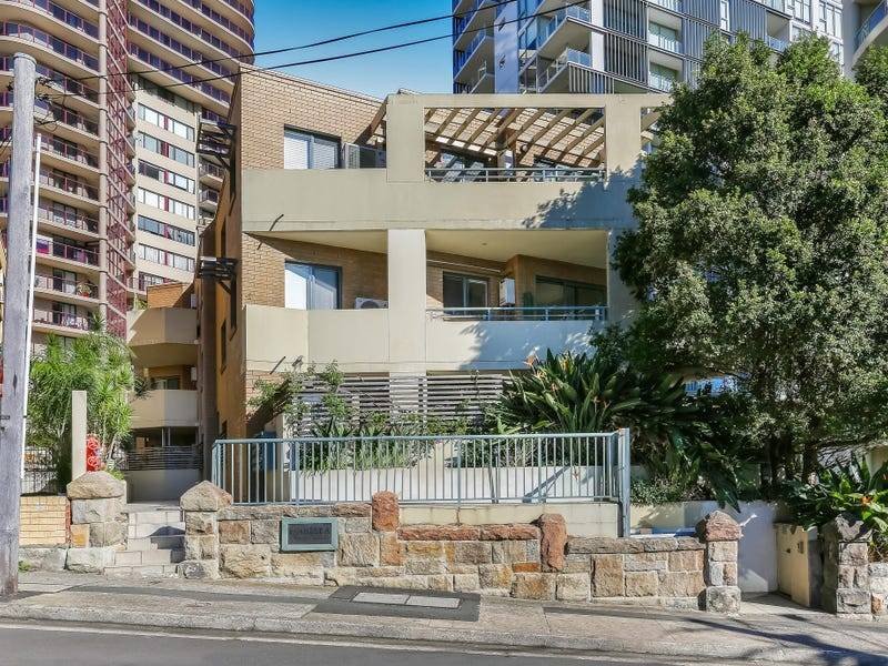 Photo - 2/1 Waverley Crescent, Bondi Junction NSW 2022 - Image 6