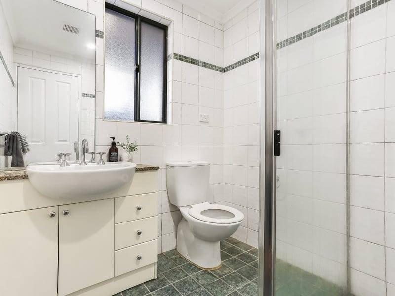 Photo - 2/1 Waverley Crescent, Bondi Junction NSW 2022 - Image 8