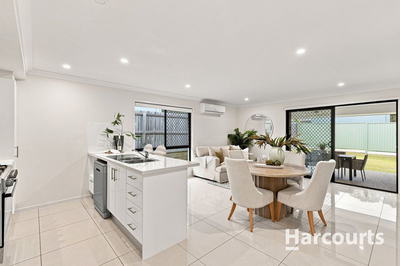 Photo - 21 Weedbrook Street, Park Ridge QLD 4125 - Image 6