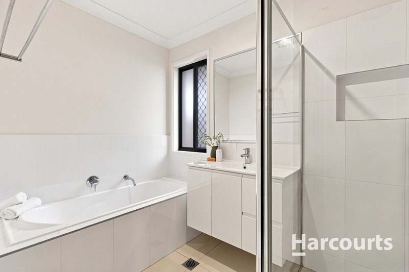 Photo - 21 Weedbrook Street, Park Ridge QLD 4125 - Image 11