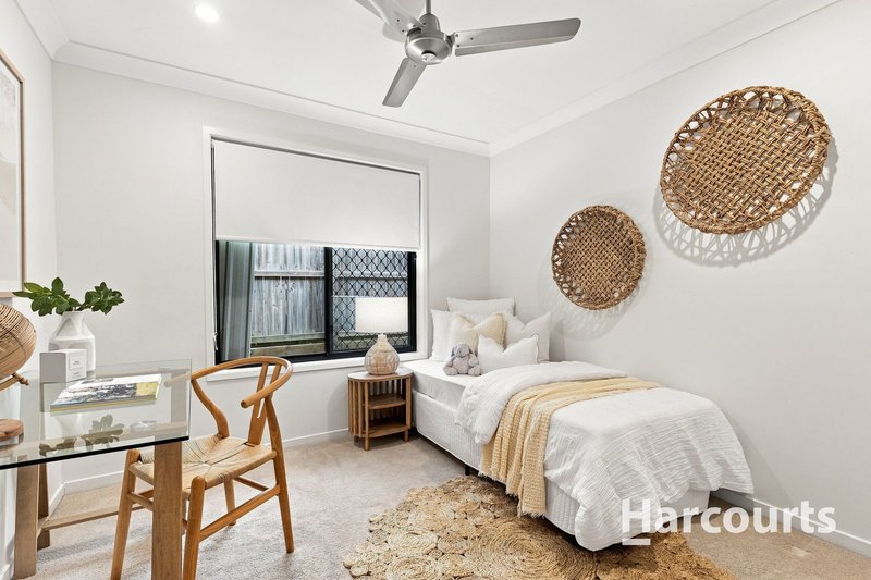 Photo - 21 Weedbrook Street, Park Ridge QLD 4125 - Image 12