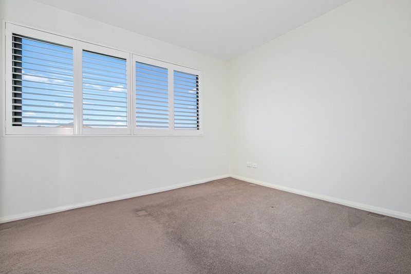 Photo - 21 Weid Place, Kellyville NSW 2155 - Image 6