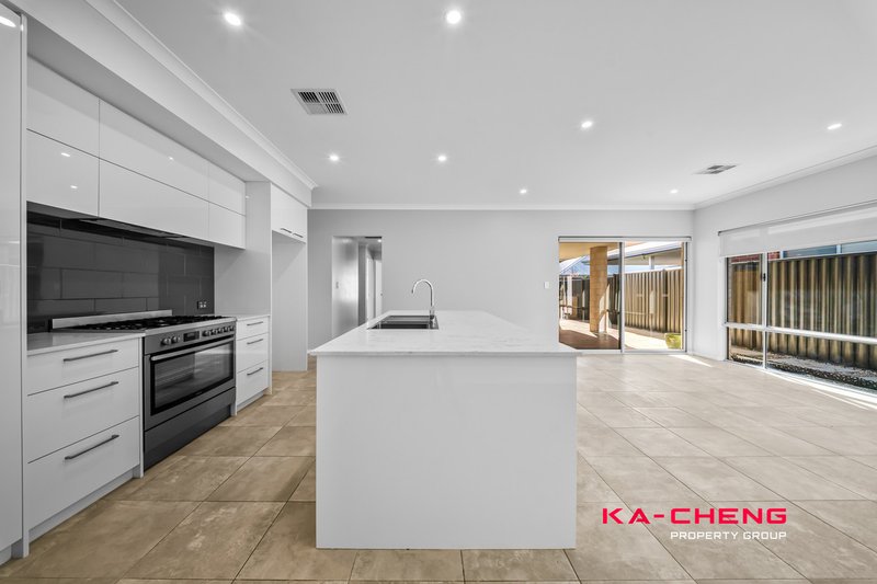 Photo - 21 Welford Street, Aveley WA 6069 - Image 2