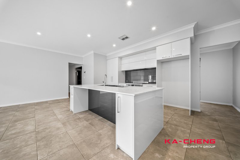 Photo - 21 Welford Street, Aveley WA 6069 - Image 3