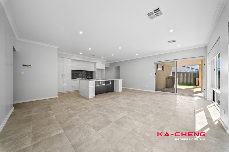 Photo - 21 Welford Street, Aveley WA 6069 - Image 5