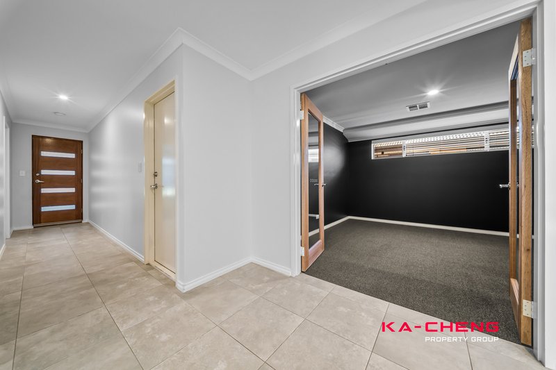 Photo - 21 Welford Street, Aveley WA 6069 - Image 13