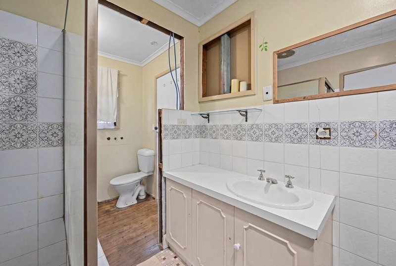 Photo - 21 Wentworth Avenue, Molendinar QLD 4214 - Image 9