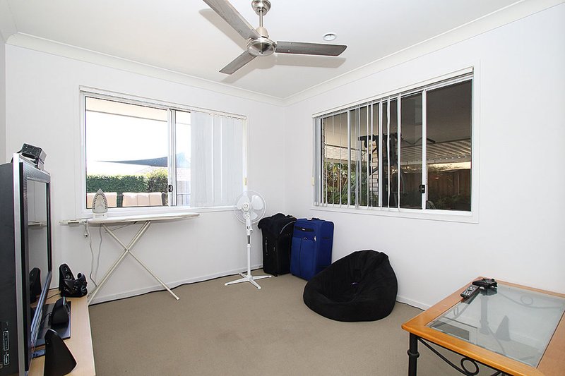 Photo - 21 Westminster Crescent, Raceview QLD 4305 - Image 8