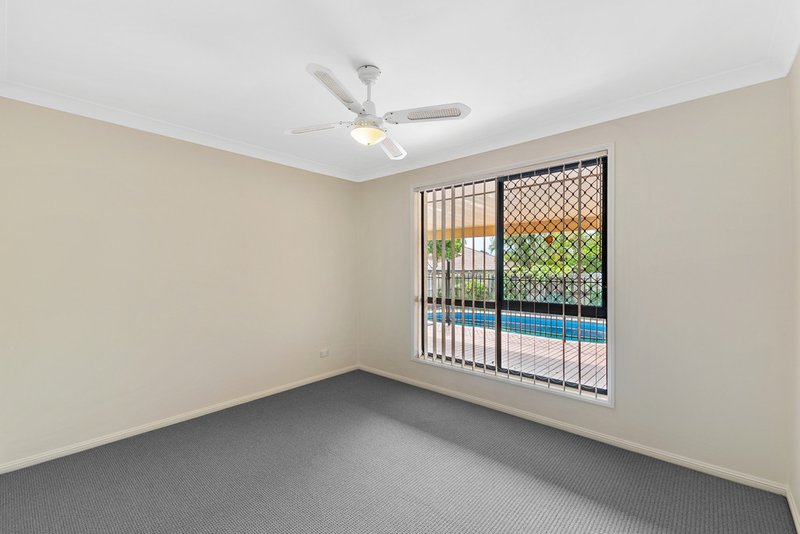 Photo - 21 Whitfield Crescent, North Lakes QLD 4509 - Image 7