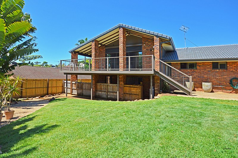 Photo - 21 Widgee Avenue, Banora Point NSW 2486 - Image 16