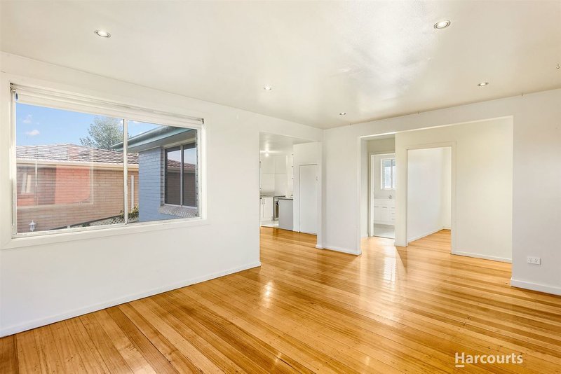 Photo - 21 Wildor Crescent, Ravenswood TAS 7250 - Image 5