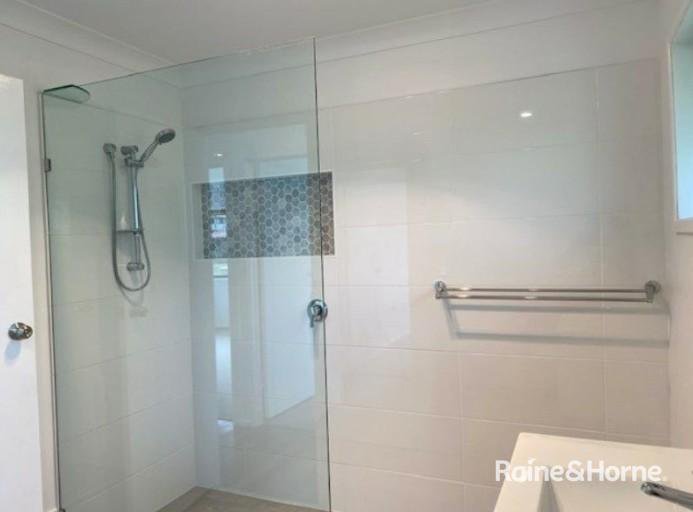 Photo - 21 Wilkie Street, Redland Bay QLD 4165 - Image 5