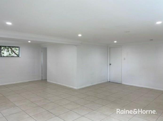 Photo - 21 Wilkie Street, Redland Bay QLD 4165 - Image 7