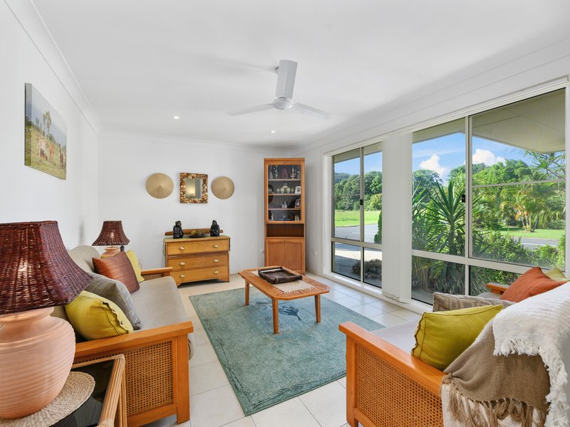 Photo - 21 William Sharp Drive, Coffs Harbour NSW 2450 - Image 4