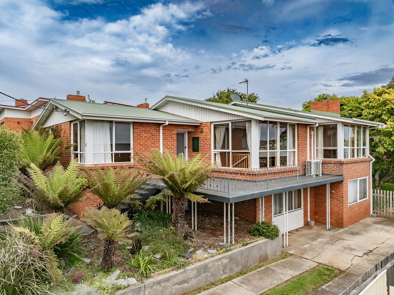 21 William Street, Devonport TAS 7310