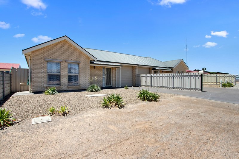 Photo - 21 William Street, Wallaroo SA 5556 - Image 2