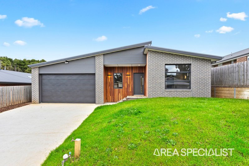 21 Willow Grove, Leongatha VIC 3953