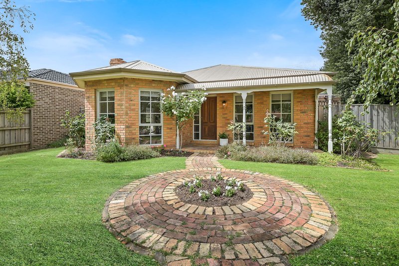 21 Willslie Crescent, Berwick VIC 3806