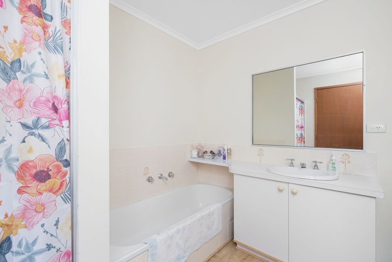 Photo - 21 Winter Street, Gordon VIC 3345 - Image 12