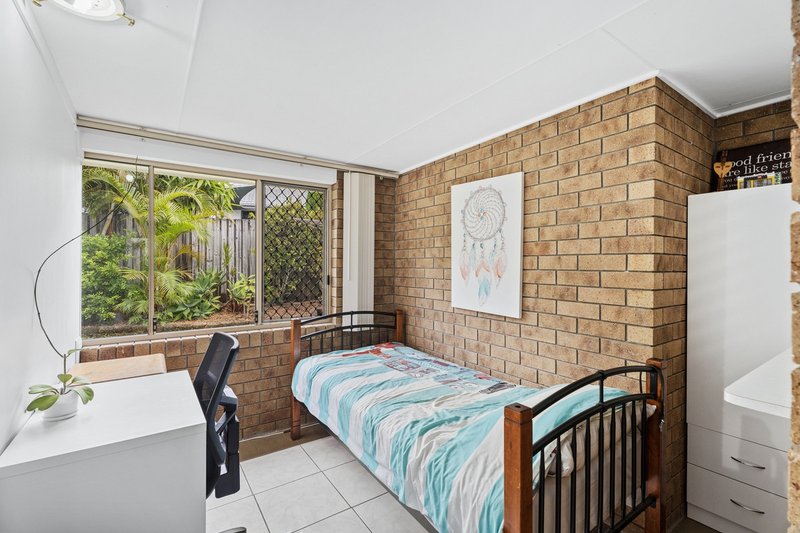 Photo - 2/1 Wirth Terrace, Highland Park QLD 4211 - Image 6