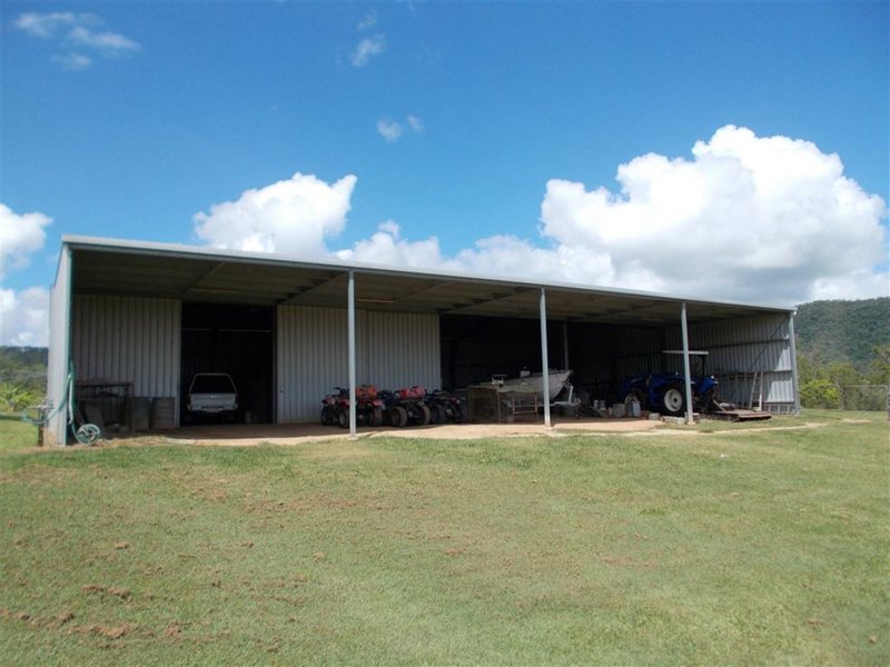 Photo - 21 Wood Street, Koumala QLD 4738 - Image 2