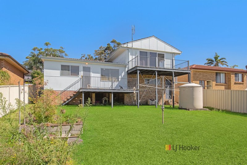 Photo - 21 Woodlawn Drive, Budgewoi NSW 2262 - Image 2