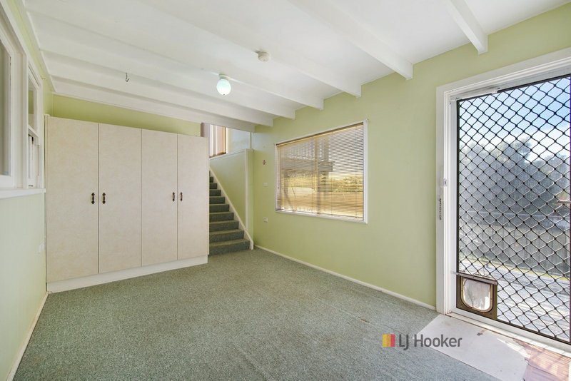 Photo - 21 Woodlawn Drive, Budgewoi NSW 2262 - Image 6