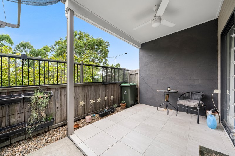 Photo - 21 Woodroffe Crescent, Redbank Plains QLD 4301 - Image 17
